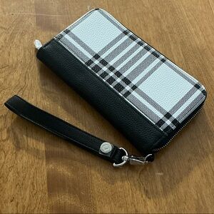 Thirty-One Black and White Checkered Wristlet